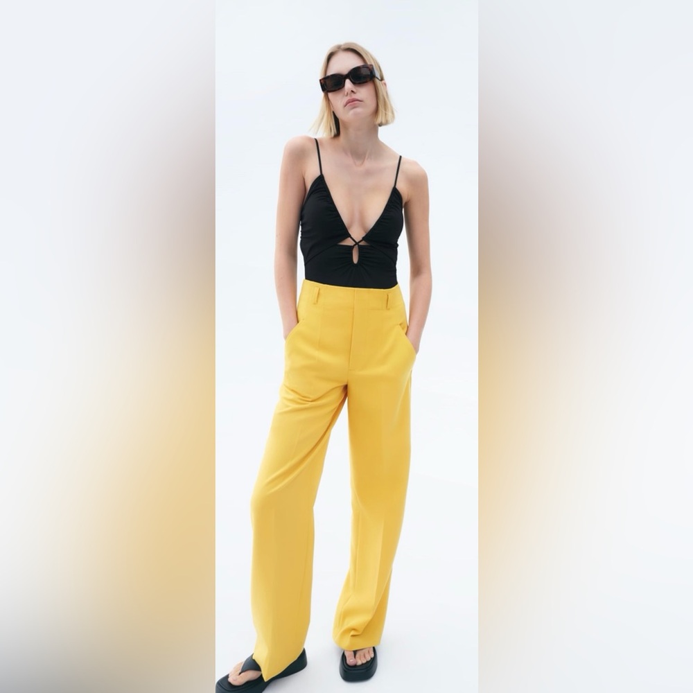 Zara High Waisted Straight Yellow Pants Size Large
